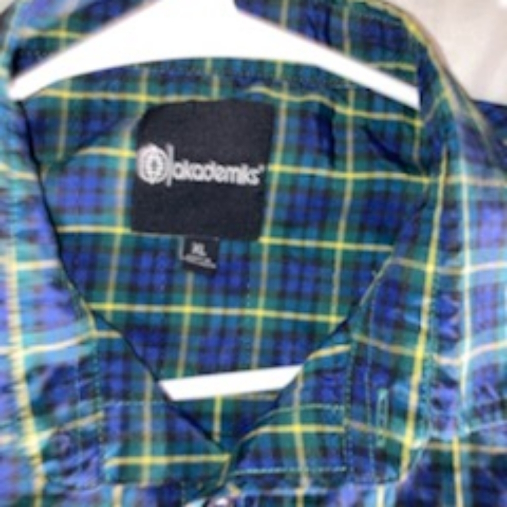 Men's button down - Picture 4 of 4
